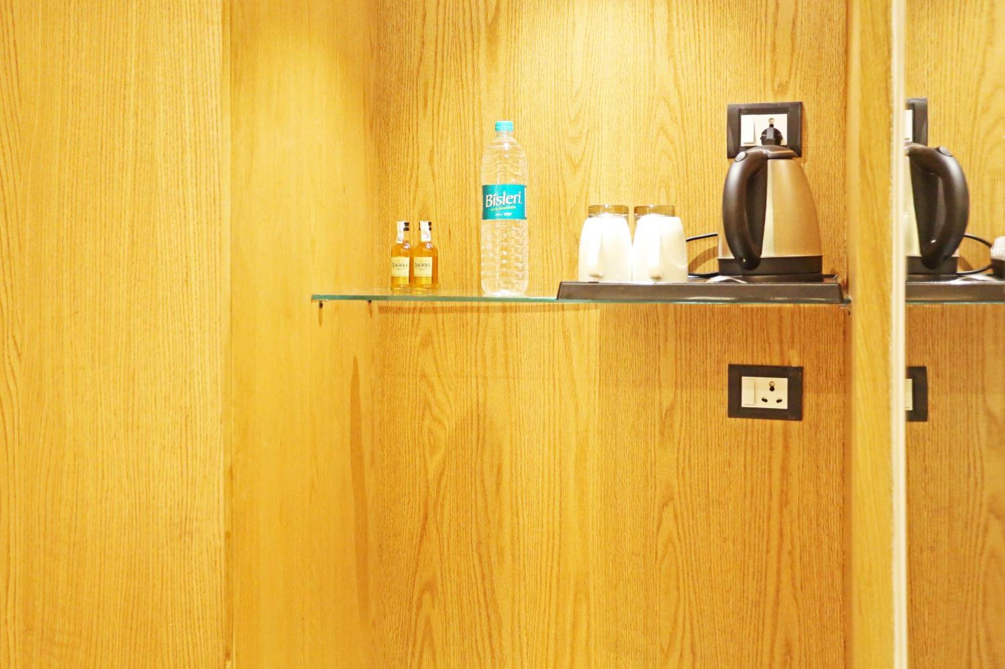 Jrd Luxury-Business Hotel New Delhi Ngoại thất bức ảnh